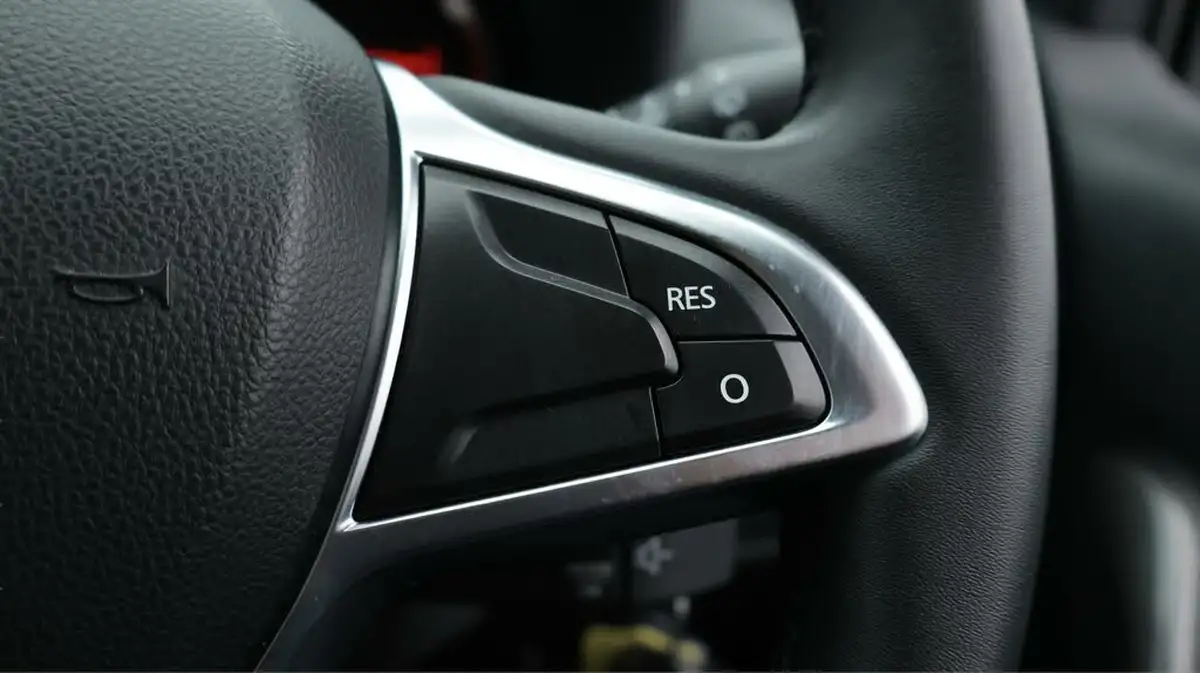 2018-dacia-sandero-stepway-09-tce-comfort-big-24
