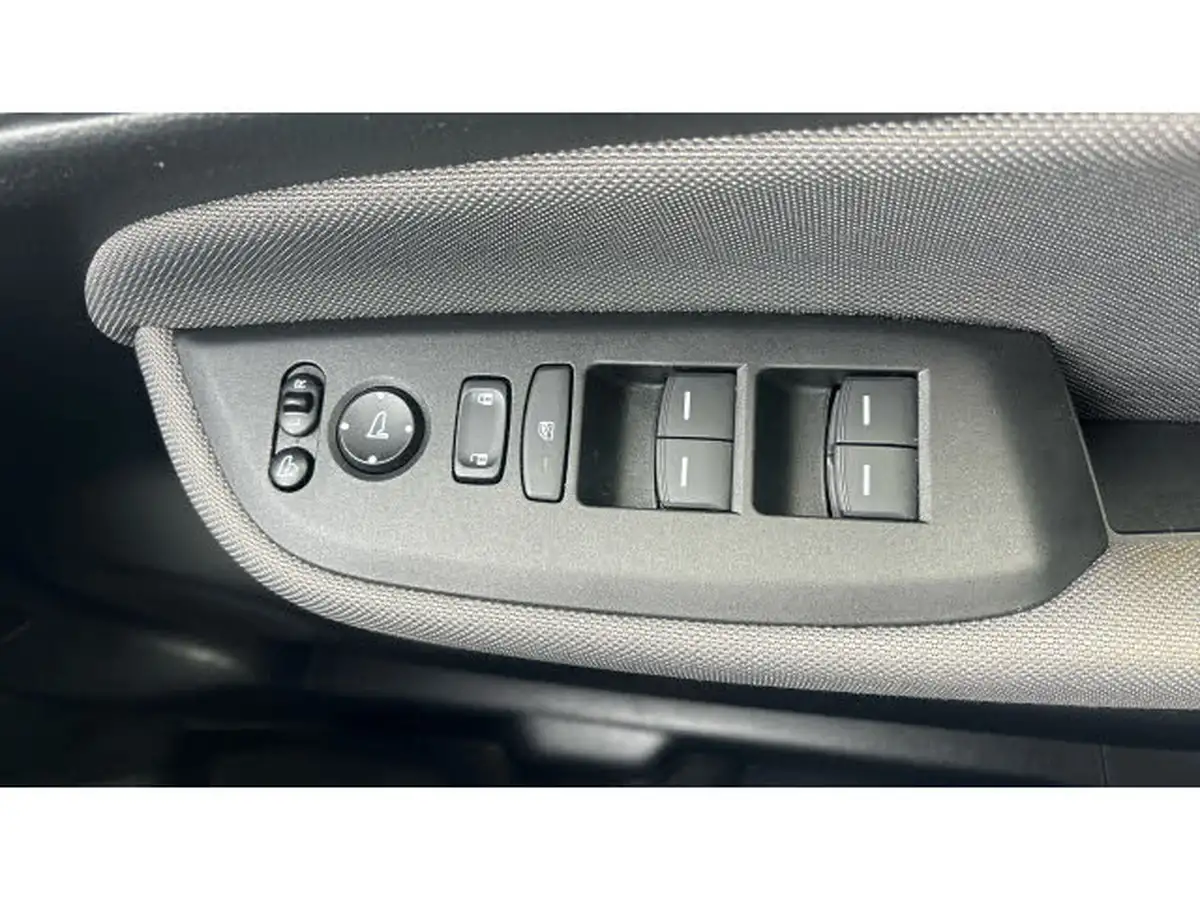 2021-honda-jazz-15-i-mmd-crosstar-ex-109ps-two-tone-big-18