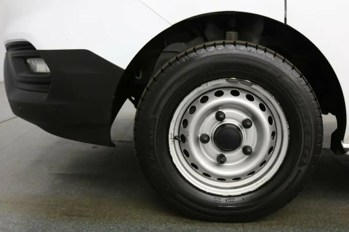2020-ford-transit-custom-20tdci-280-l1h1-leader-105pseu6dt-panel-van-big-57