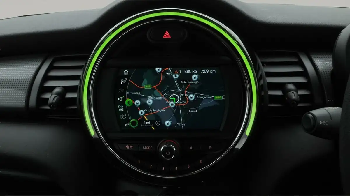 2020-mini-cooper-15-cooper-classic-hatchback-3d-auto-big-11
