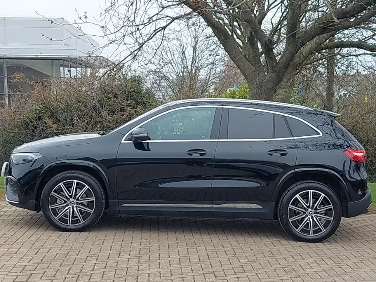 2024-mercedes-benz-eqa-e-eqa-250-amg-line-executive-big-3