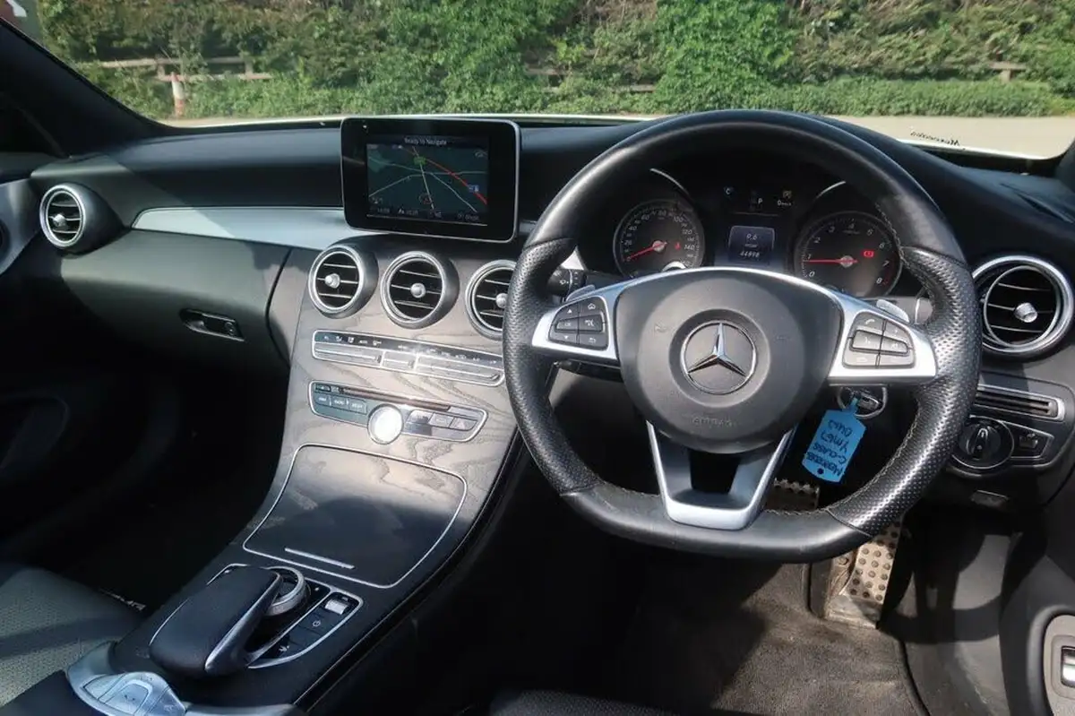 2018-mercedes-benz-c-class-20-c200-amg-line-ss-cabriolet-2d-9g-tronic-plus-big-4