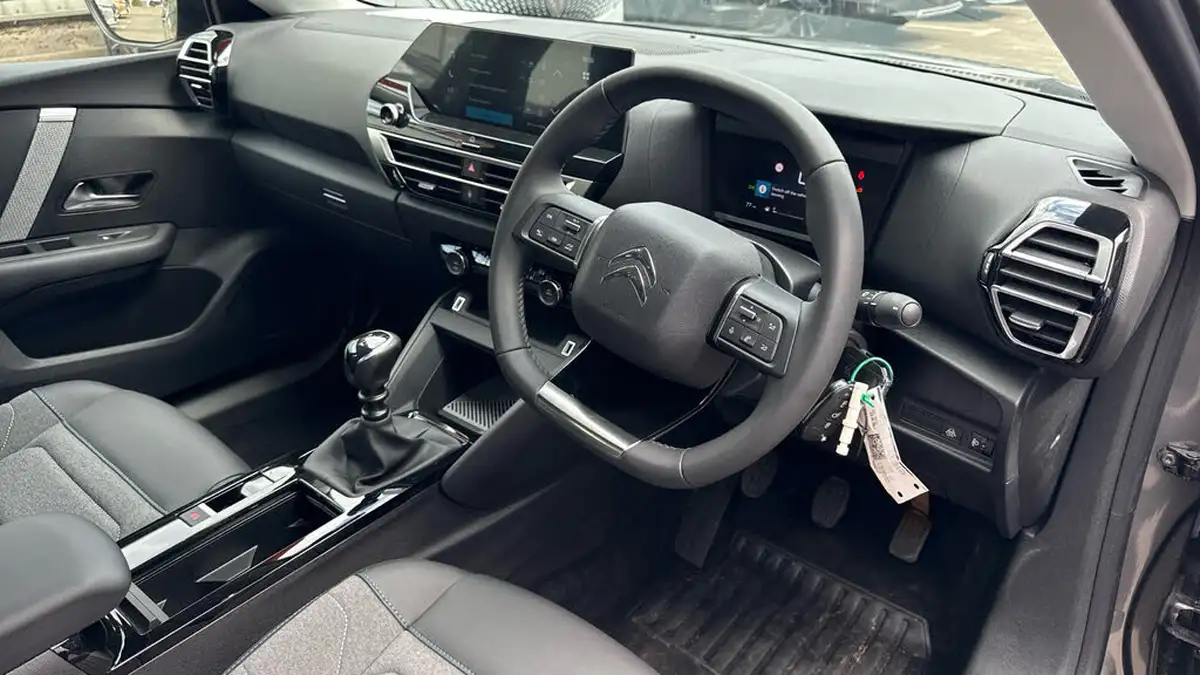 2023-citroen-c4-12-puretech-sense-big-3