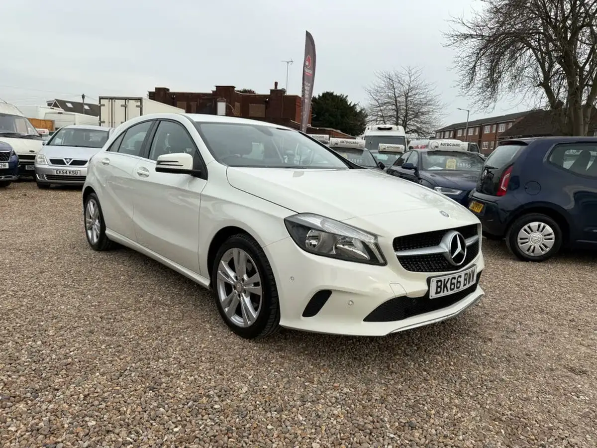 2016-mercedes-benz-a-class-15d-a180d-sport-executivess-7g-dct-big-20