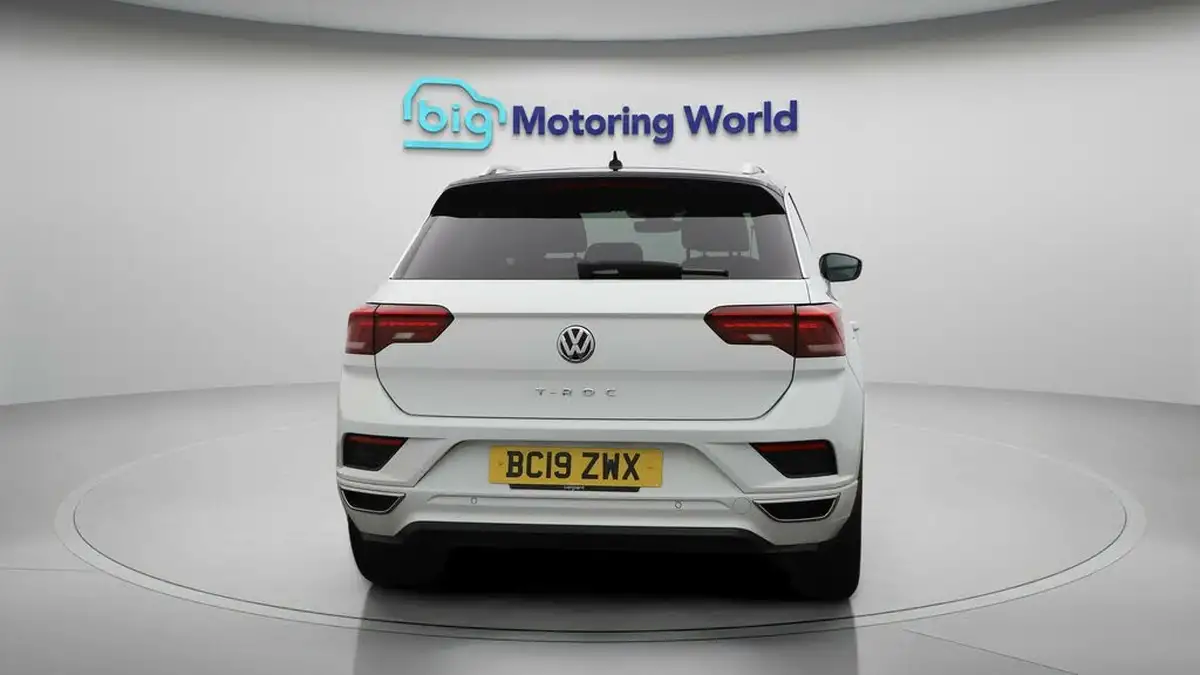 2019-volkswagen-t-roc-15-tsi-r-line-dsg-big-6