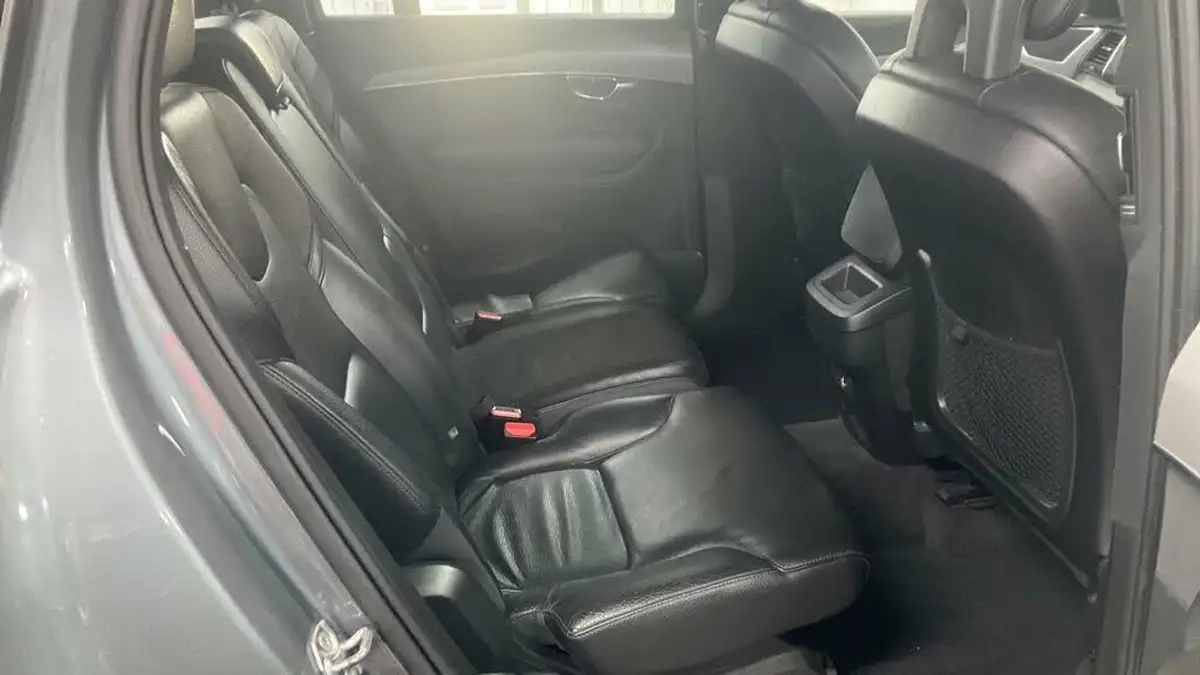 2019-volvo-xc90-20td-b5-momentum-big-6