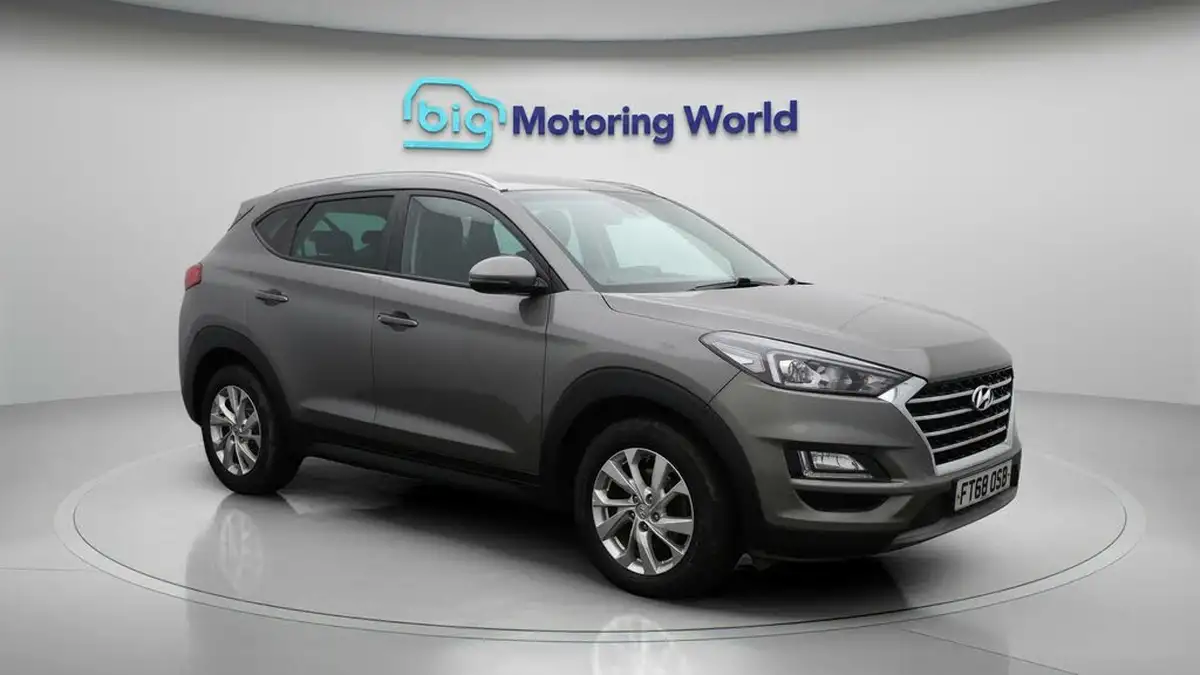 2019-hyundai-tucson-16-t-gdi-se-nav-dct-big-1