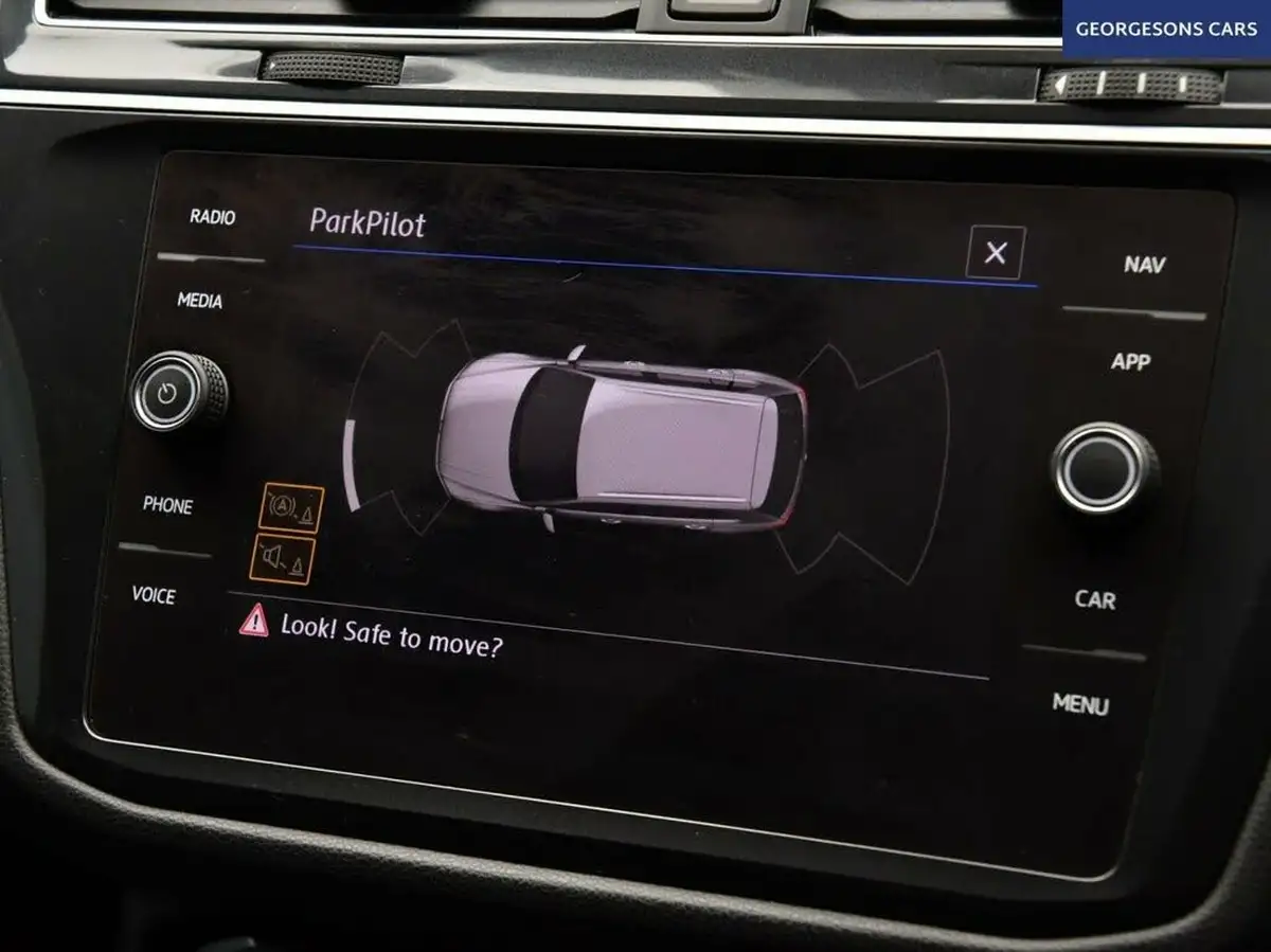 2018-volkswagen-tiguan-20tdi-se-navigation-150ps-4motion-ss-big-38