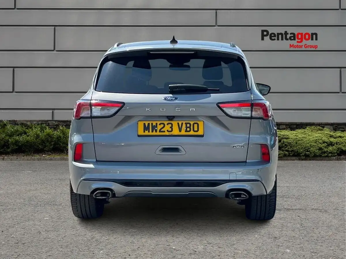 2023-ford-kuga-big-16