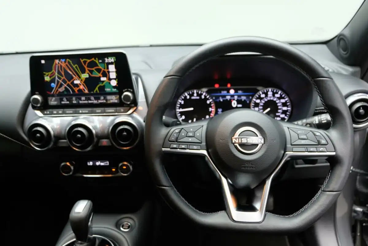 2024-nissan-juke-10-dig-t-n-connecta-dct-big-9
