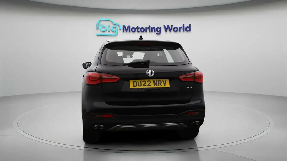 2022-mg-hs-15t-gdi-exclusive-162ps-dct-big-5