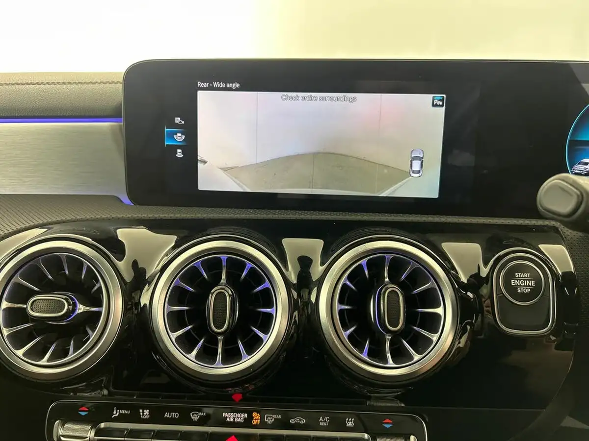 2021-mercedes-benz-cla-big-17