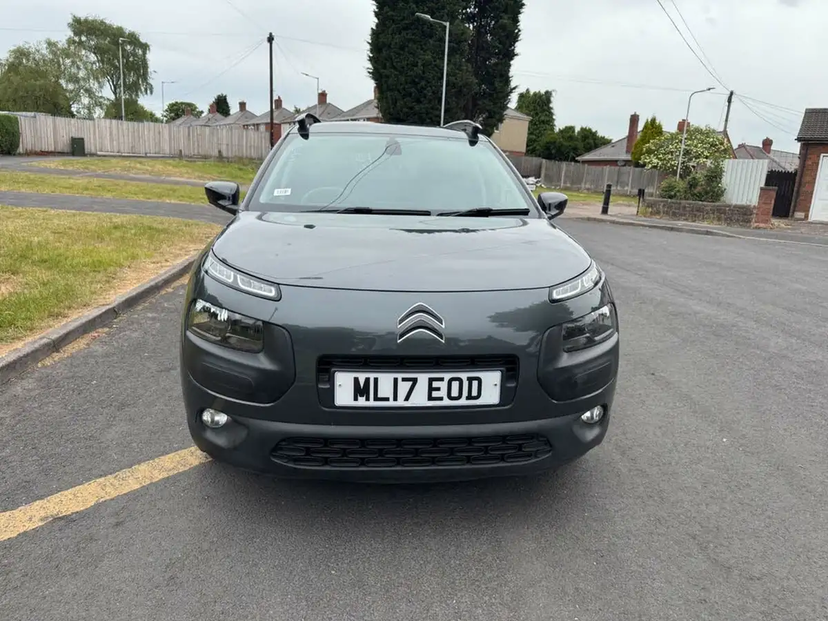 2017-citroen-c4-cactus-12-puretech-flair-82ps-big-1