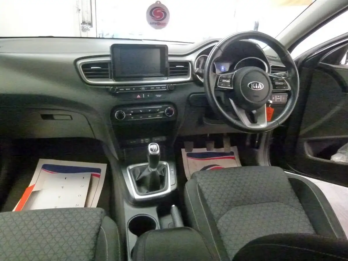 2019-kia-ceed-10-t-gdi-2-eco-sportswagon-big-16