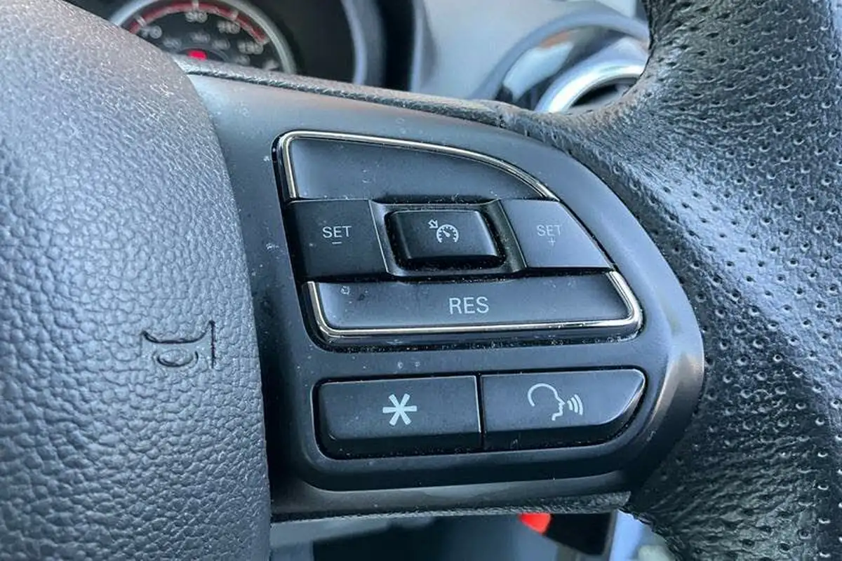 2022-mg-mg3-15-vti-tech-exclusive-nav-big-28