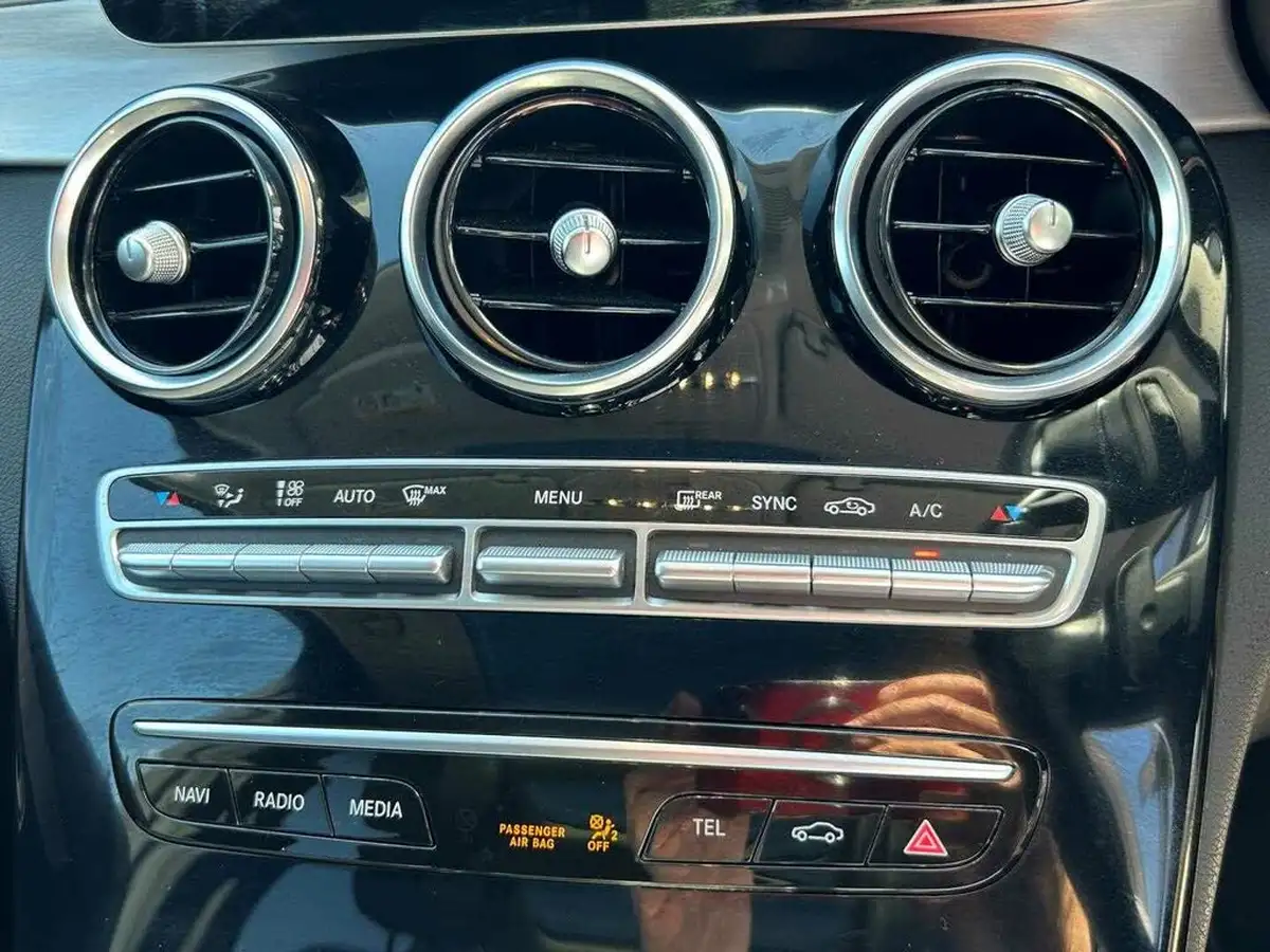 2019-mercedes-benz-c-class-20d-c220d-sport-premium-plusss-estate-5d-big-20