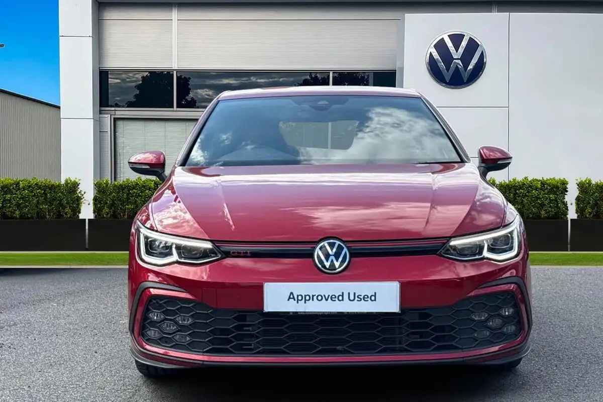 2021-volkswagen-golf-20-tsi-gti-big-5