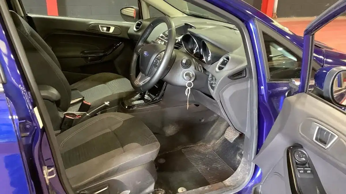 2015-ford-fiesta-10t-titanium-100ps-ecoboost-5d-powershift-big-10