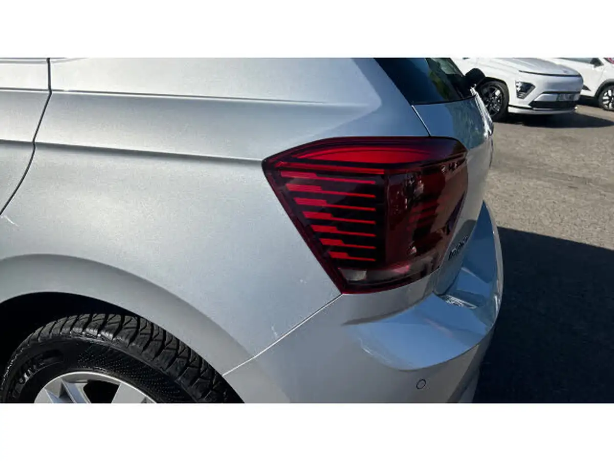 2018-volkswagen-polo-10-se-65ps-evo-big-40