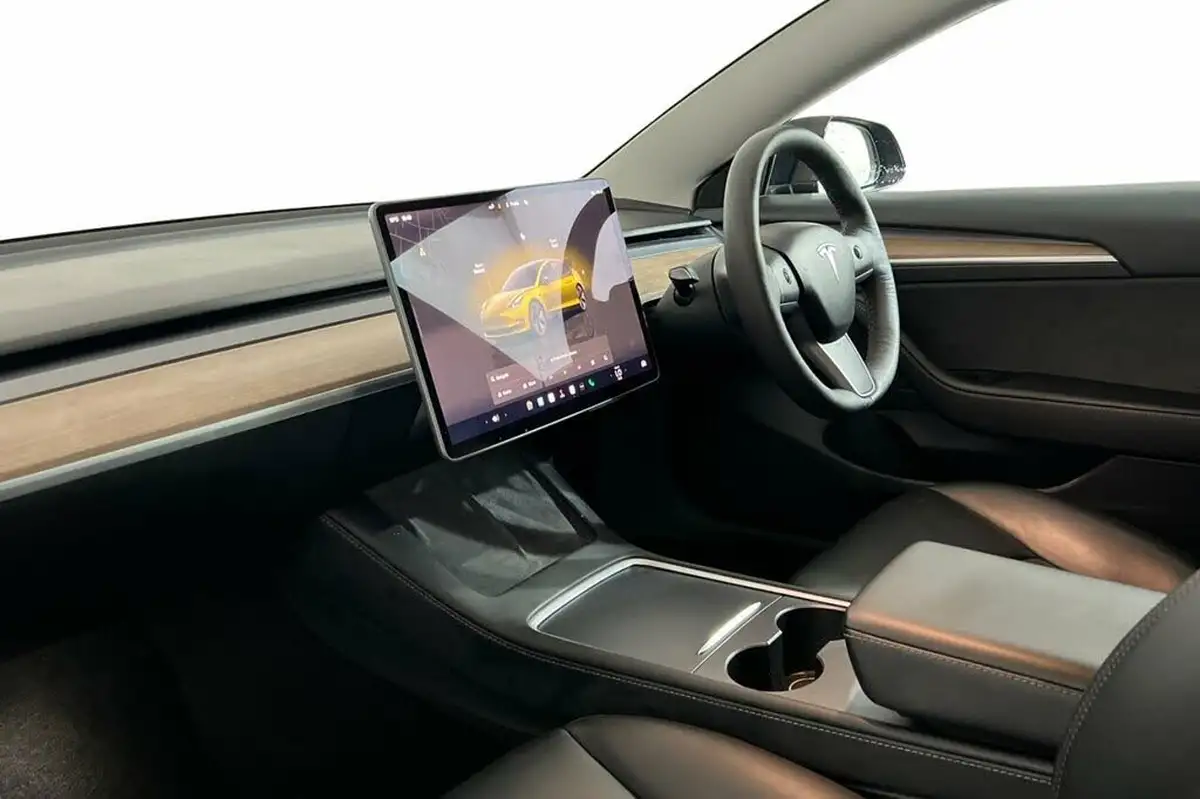 2022-tesla-model-3-e-long-range-big-8