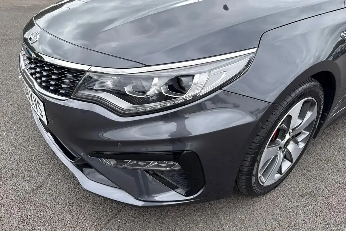 2018-kia-optima-20-t-gdi-gt-big-25