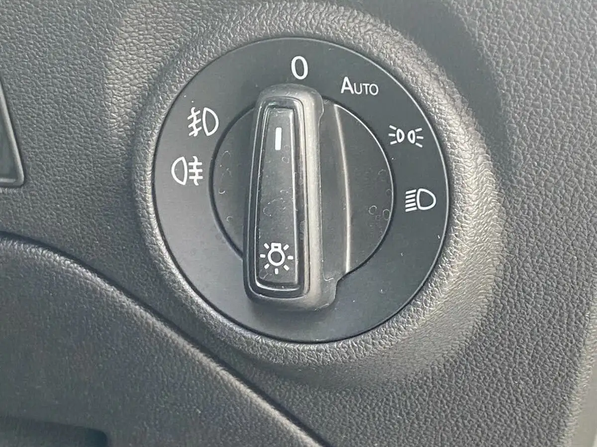2019-seat-leon-20-tsi-cupra-300-ss-big-36