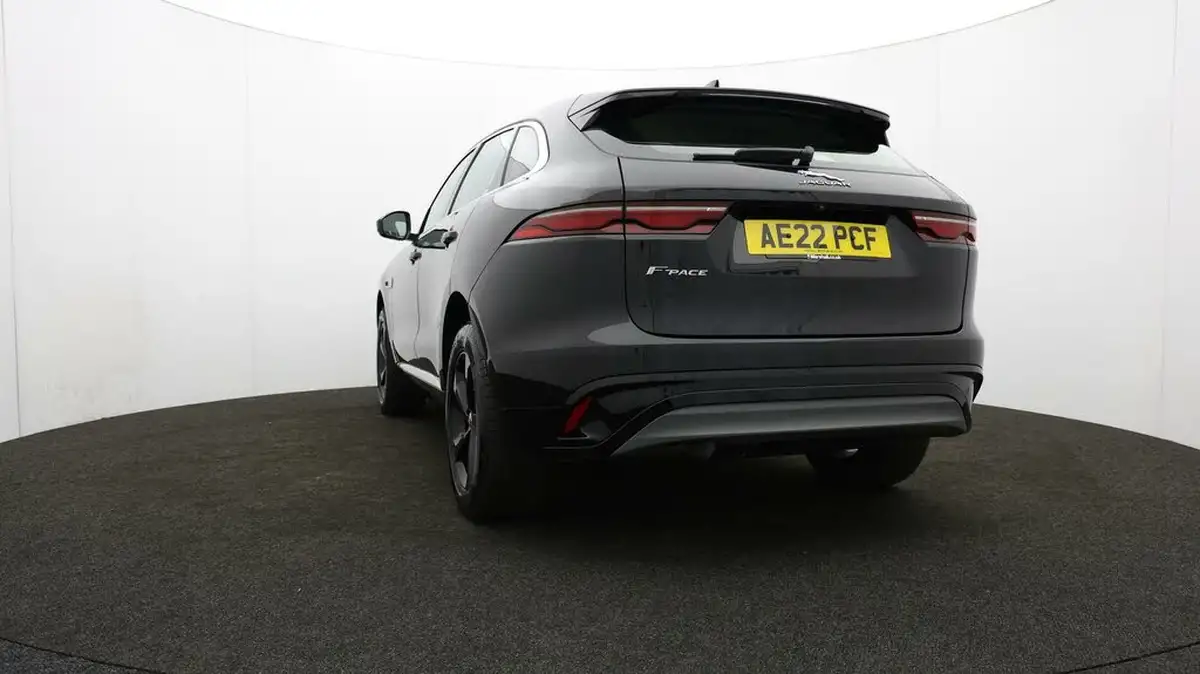 2022-jaguar-f-pace-20-d200-r-dynamic-s-big-33