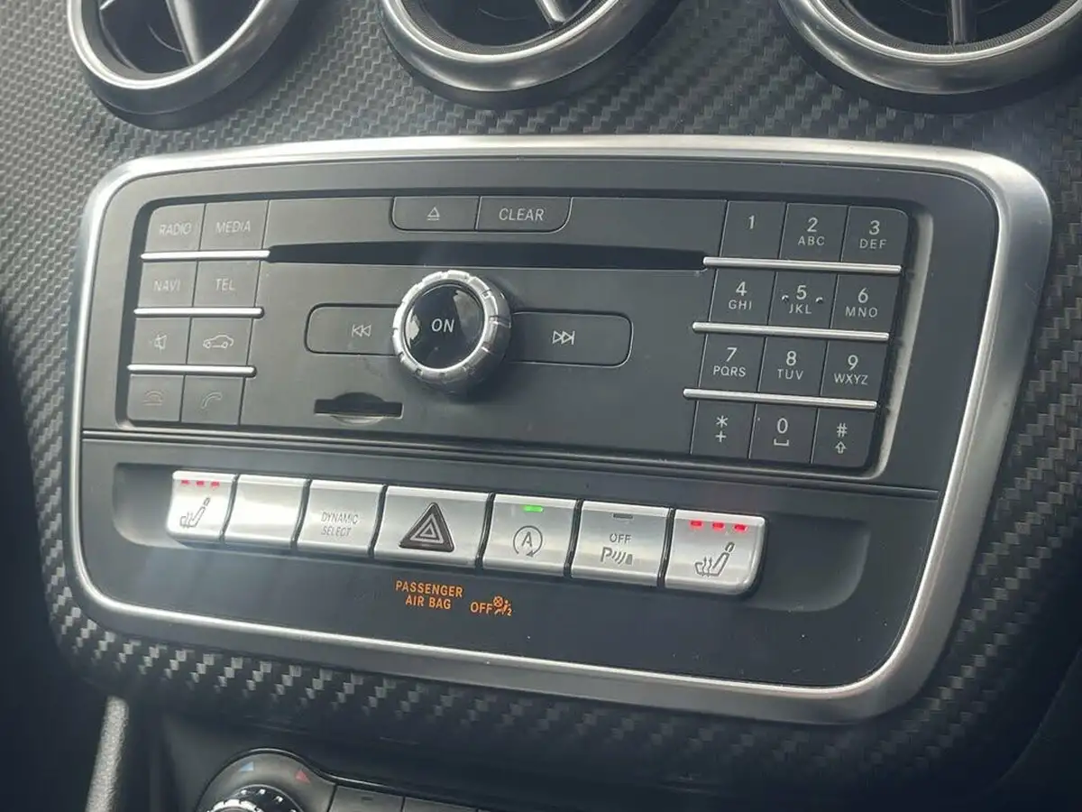 2018-mercedes-benz-a-class-21d-a200d-amg-line-premium-plusss-7g-dct-big-29