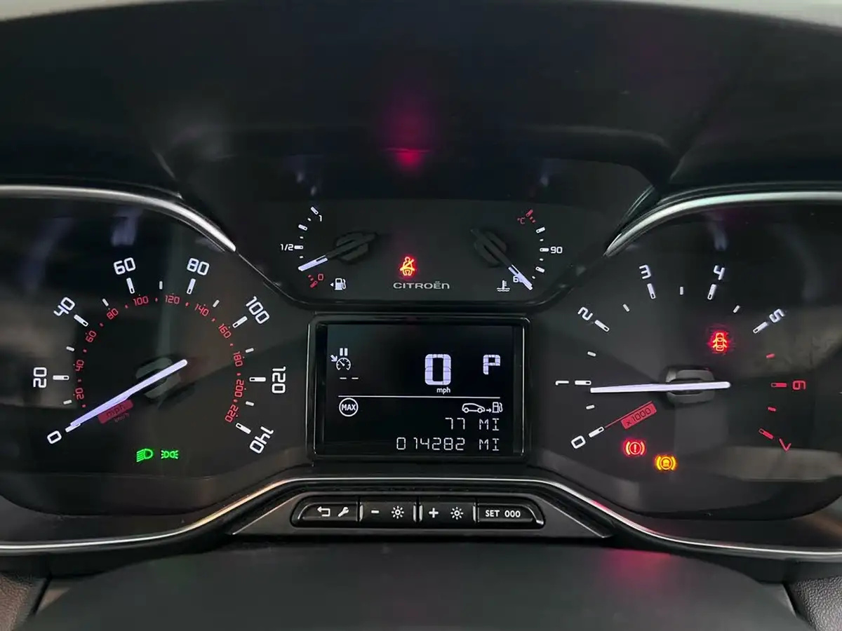 2019-citroen-c3-aircross-12-puretech-flair-110ps-ss-eat6-big-23