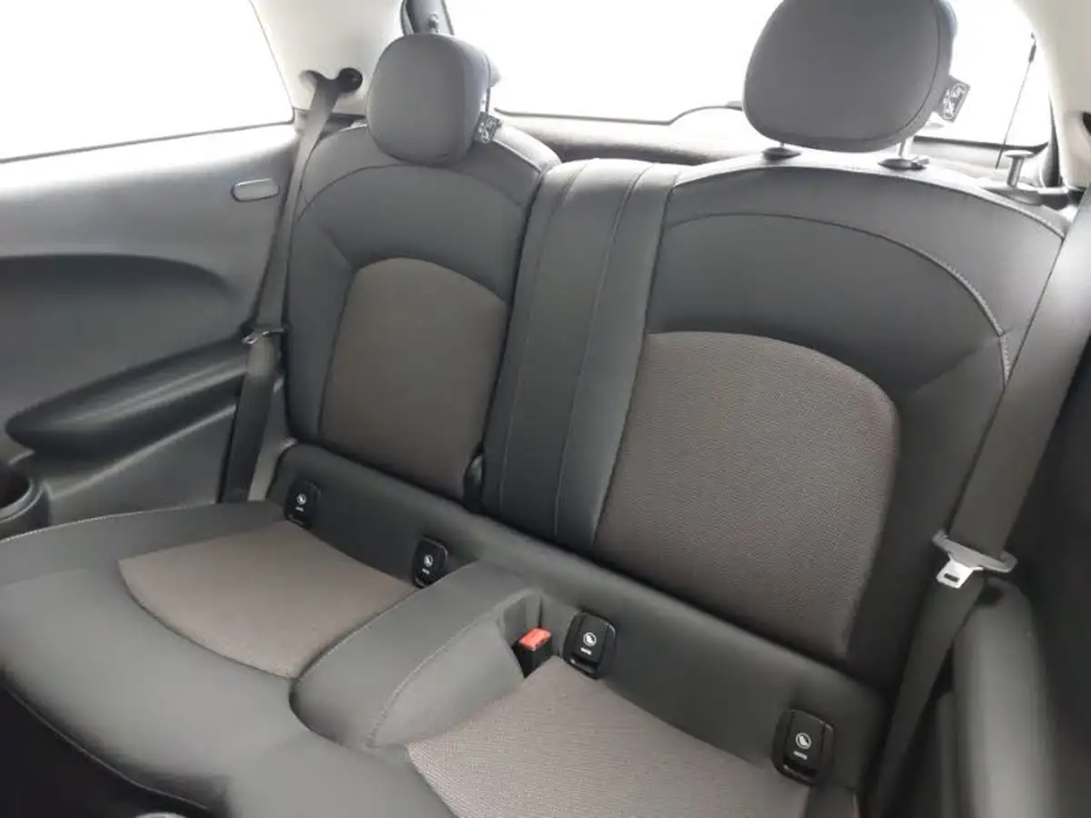 2021-mini-cooper-15-one-classic-series-ii-3d-auto-big-11