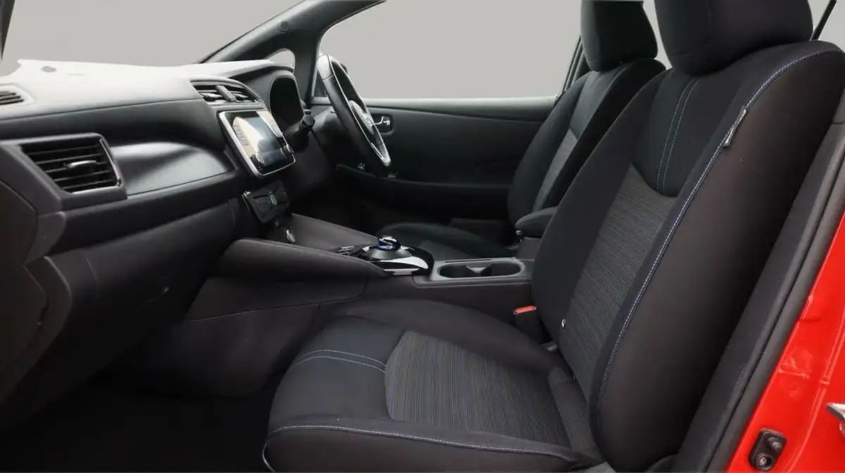 2021-nissan-leaf-e-acenta-big-13