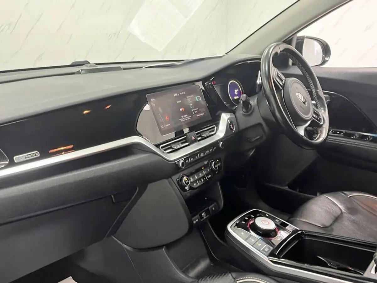 2021-kia-e-niro-ev-3-big-19