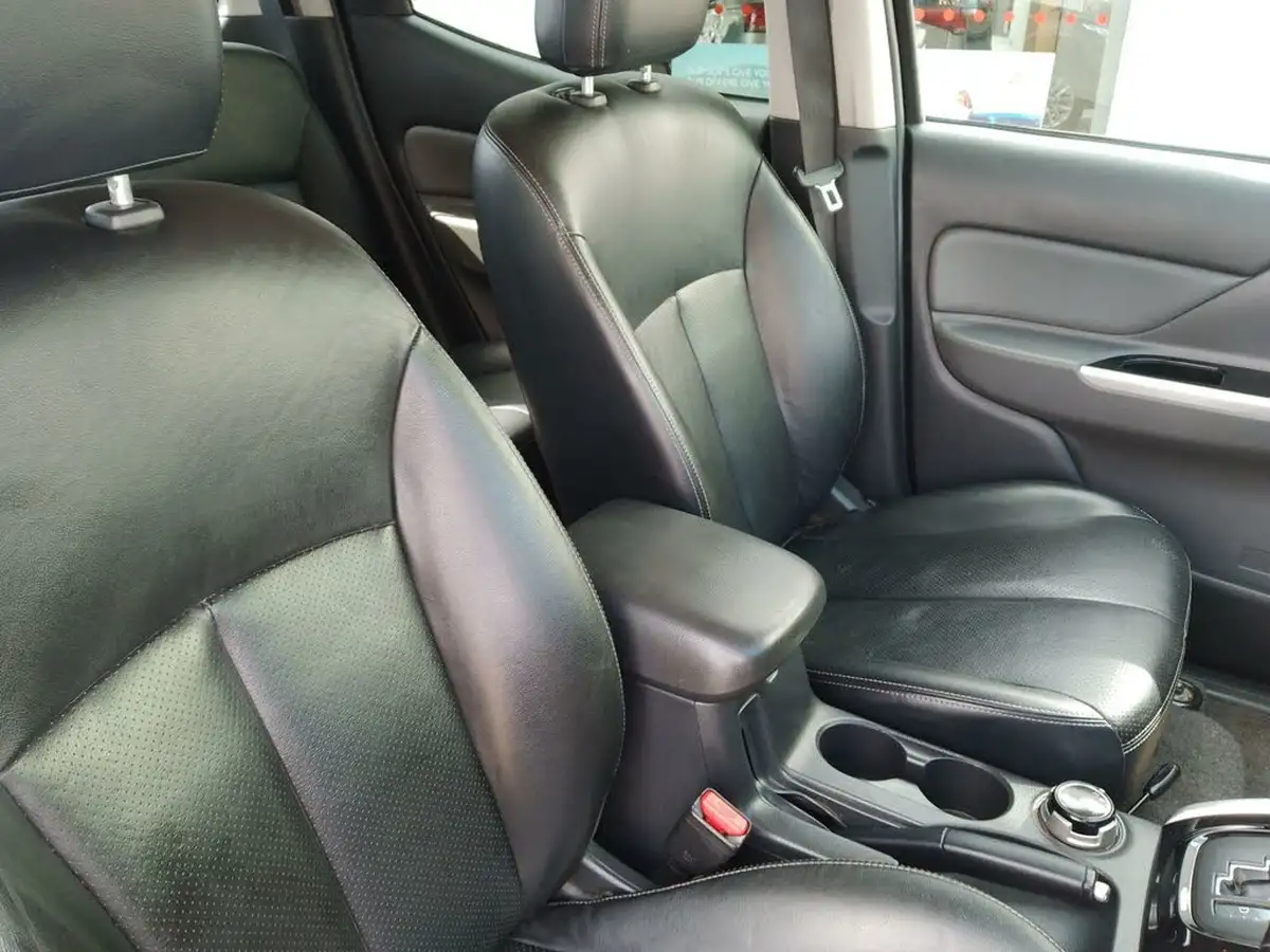 2019-mitsubishi-l200-24di-d-warrior-eu6b-auto-big-8