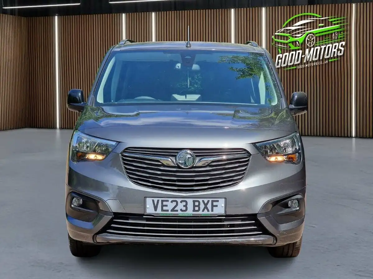 2023-vauxhall-combo-life-e-design-xl-big-20