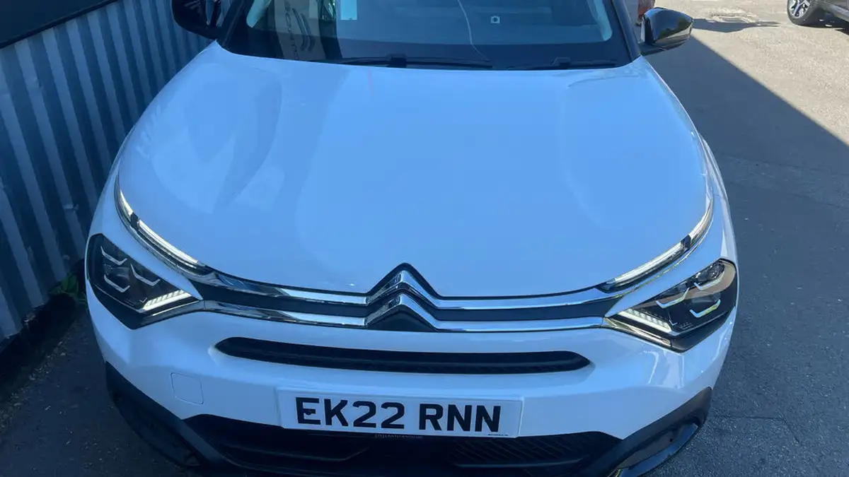2022-citroen-c4-12-puretech-sense-plus-eat8-big-17