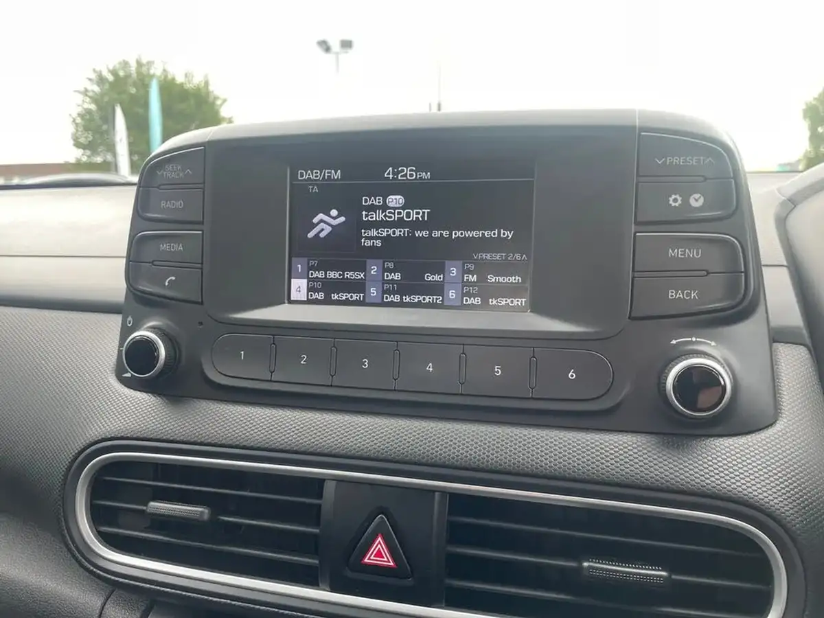 2018-hyundai-kona-10-t-gdi-s-big-16