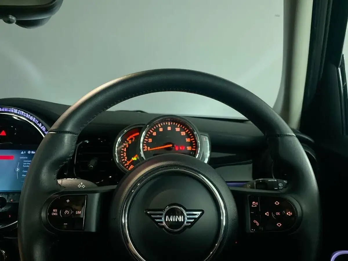 2022-mini-cooper-20-cooper-s-classic-premium-hatchback-5d-auto-big-21