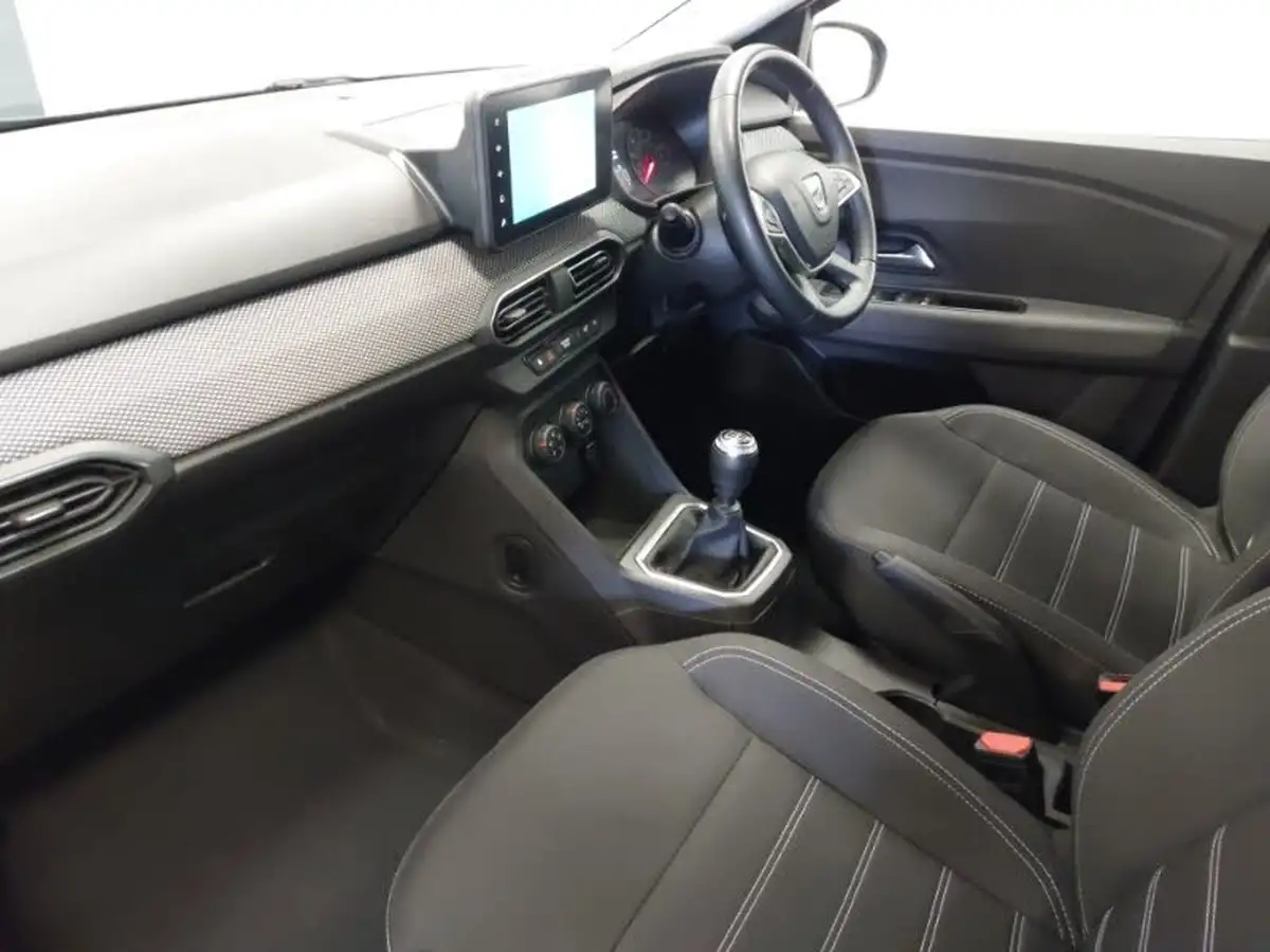 2022-dacia-sandero-10-tce-comfort-90bhp-big-4
