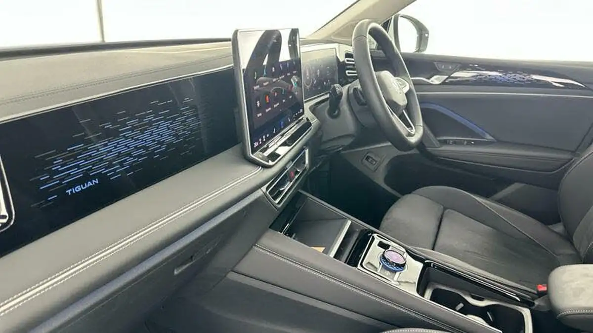 2024-volkswagen-tiguan-15-etsi-elegance-launch-edition-big-1