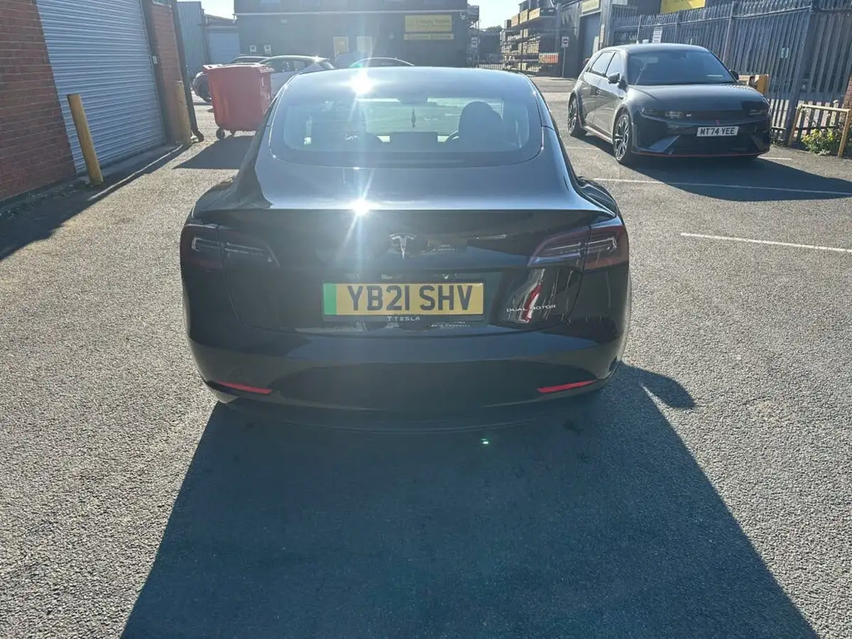 2021-tesla-model-3-e-long-range-4x4-big-3