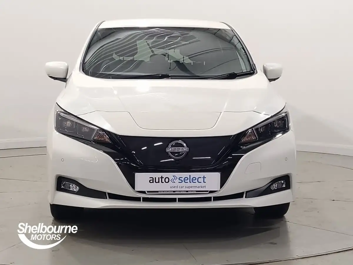 2023-nissan-leaf-e-tekna-39kwh-big-10