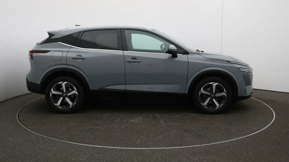 2021-nissan-qashqai-13-dig-t-premiere-edition-140ps-big-45