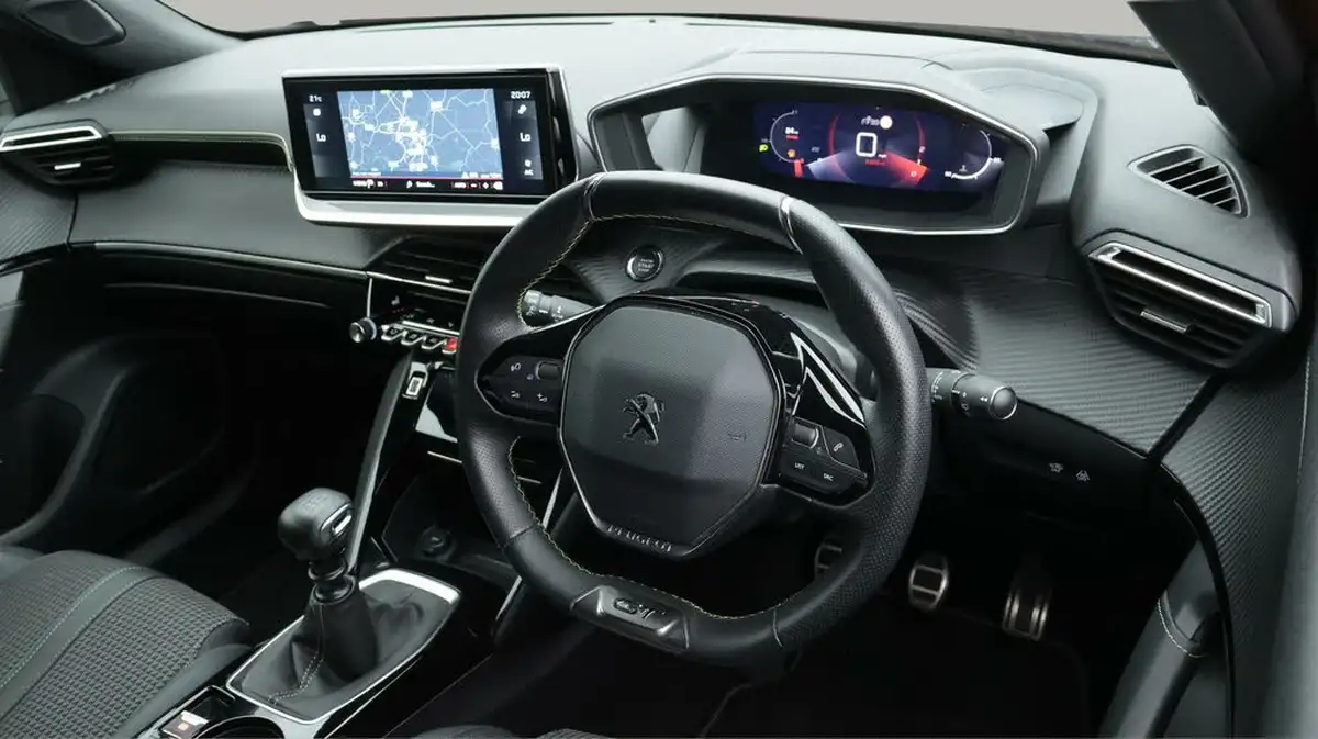 2020-peugeot-2008-suv-12-puretech-gt-line-big-9