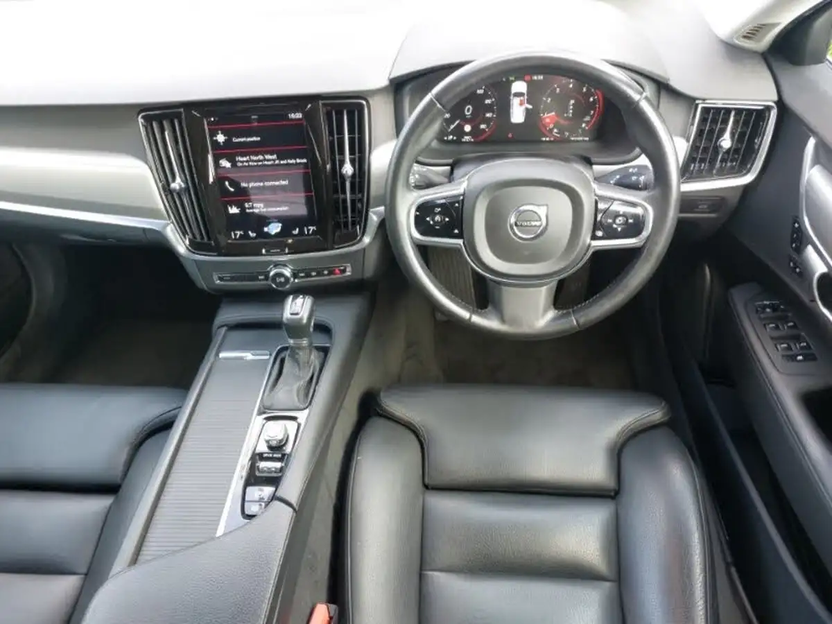 2020-volvo-s90-20-t4-momentum-plus-big-6