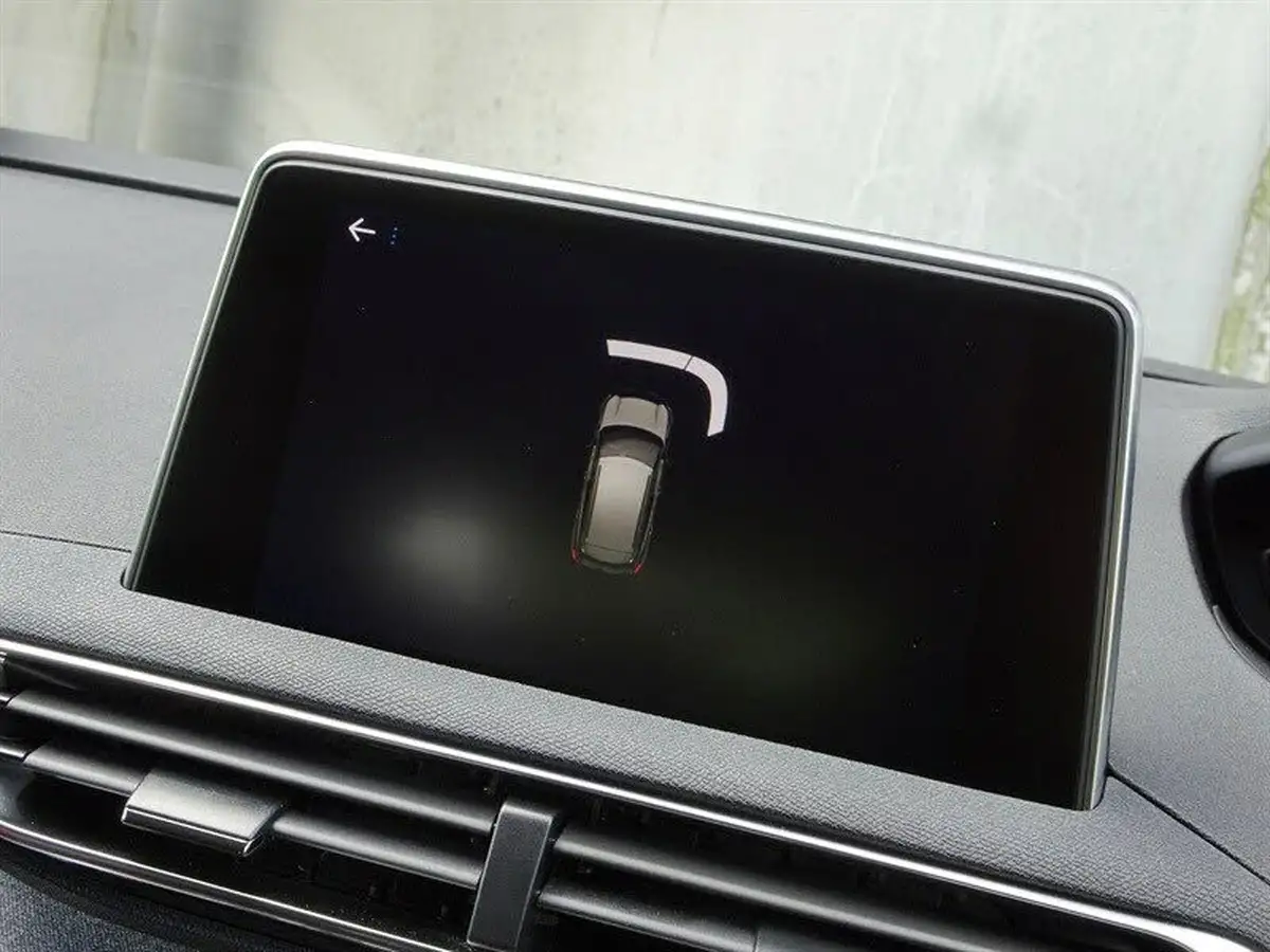 2020-peugeot-3008-suv-12-puretech-allure-big-19