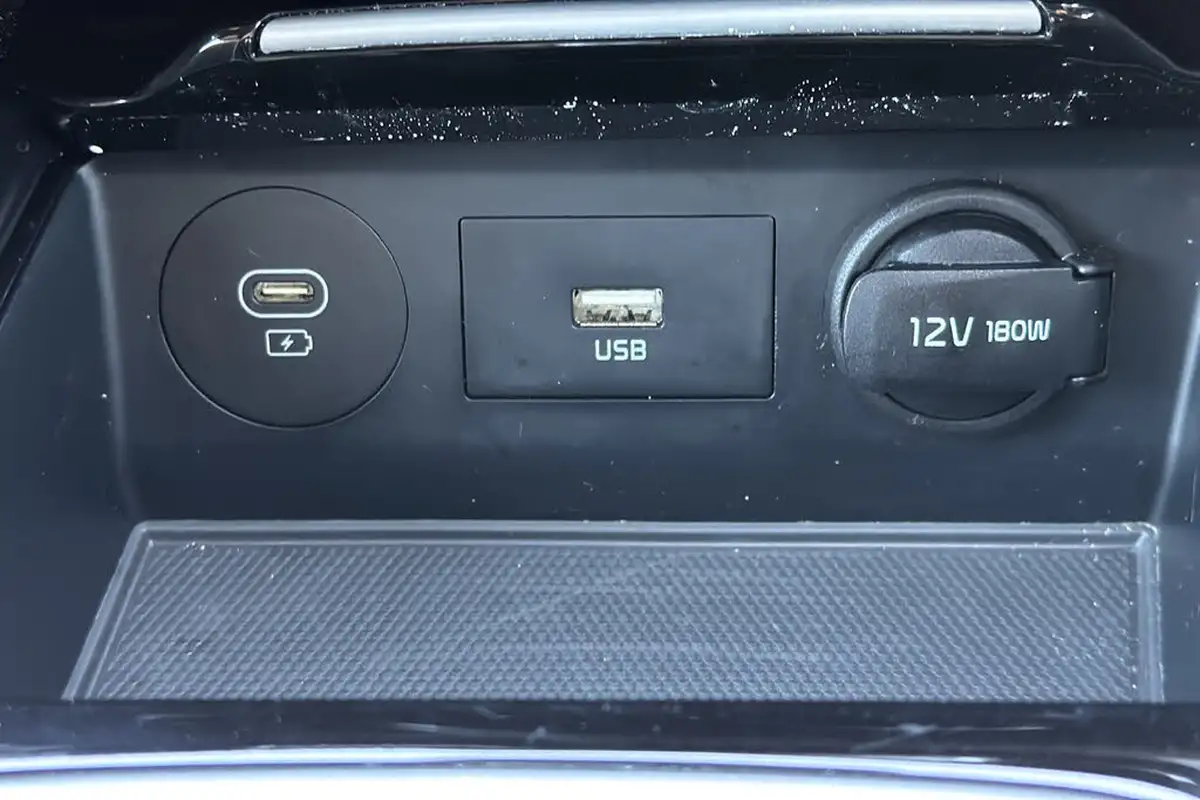 2023-kia-pro-ceed-15-t-gdi-gt-line-158bhp-big-22