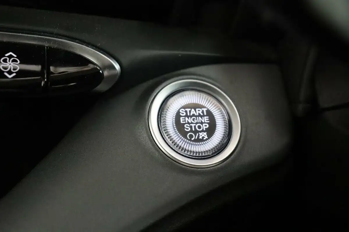 2022-fiat-500-e-red-117bhp-big-31
