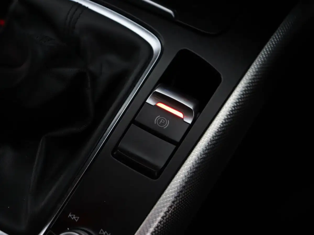 2015-audi-a4-avant-18-se-technik-170ps-big-27