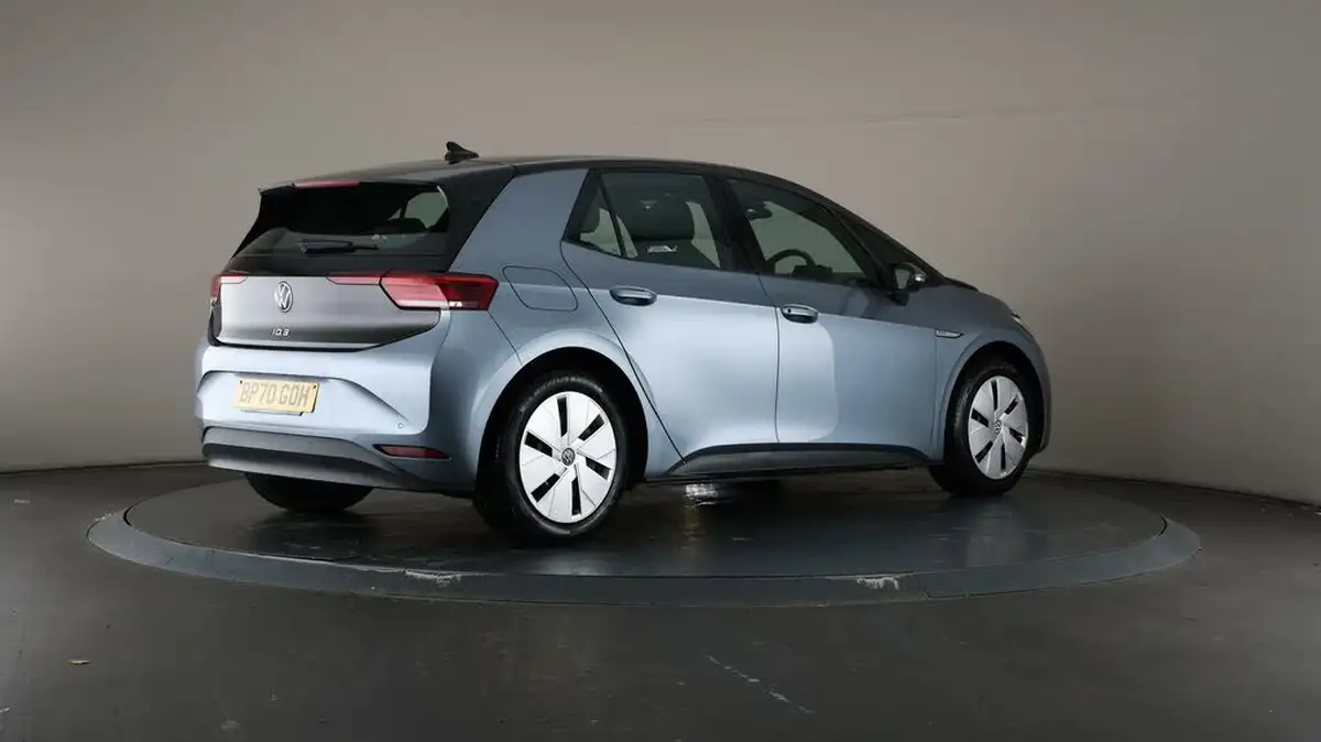 2020-volkswagen-id3-e-life-big-66