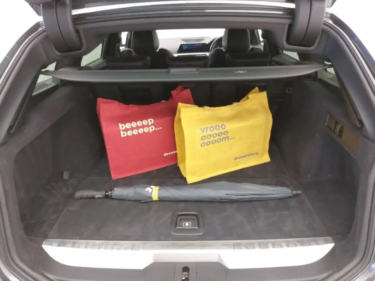 2022-bmw-3-series-20-330e-m-sport-touring-5d-big-7